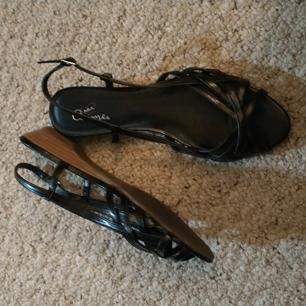 Mia Amore Black Sandals